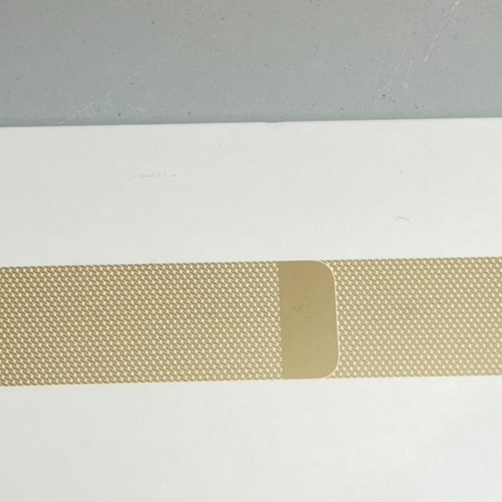 Gold metal Apple watch band